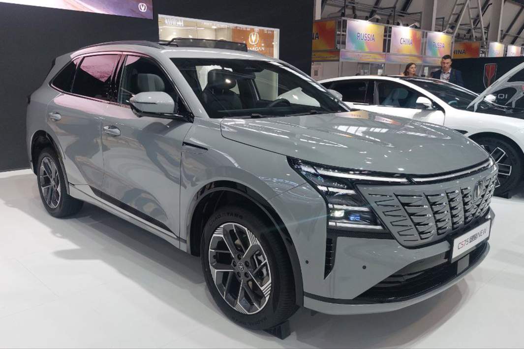 Кроссовер Changan CS75 Plus