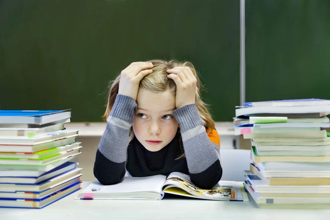 ребенок думает