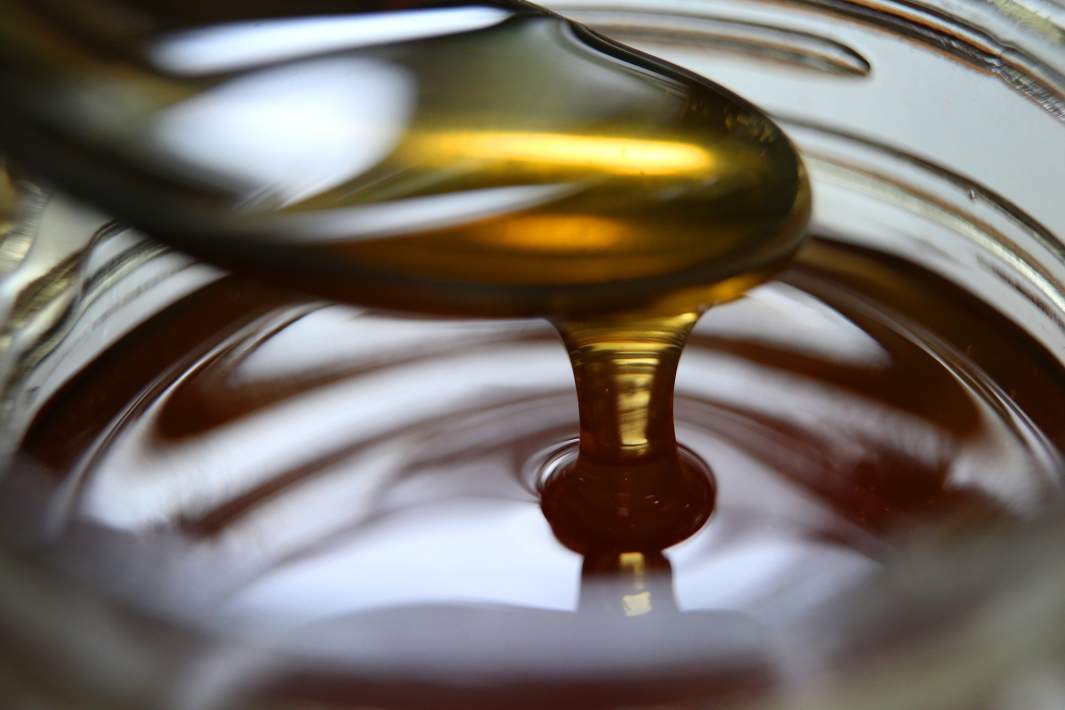 Ложка с медом 