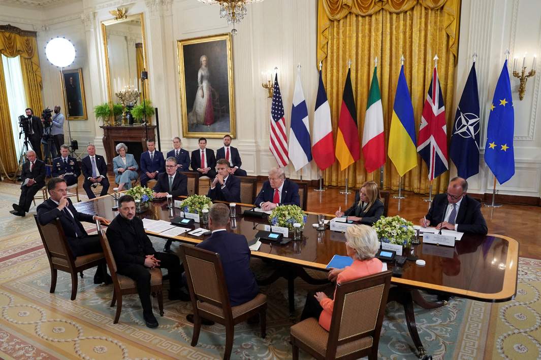 Встреча президента США Дональда Трампа с президентом Украины Владимиром Зеленским и европейскими лидерами в Вашингтоне. 18 августа 2025 года