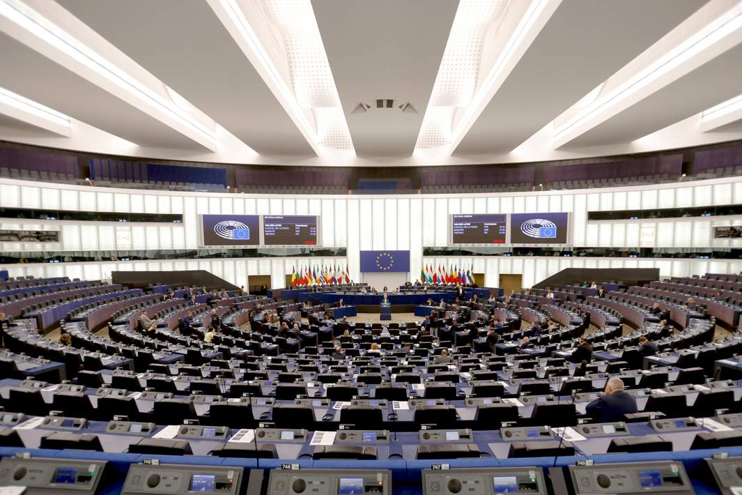 Пленарная сессия