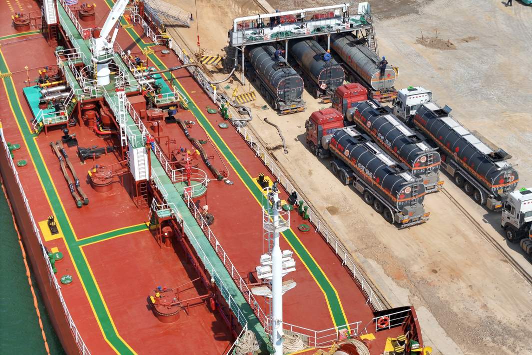 Китай нефть