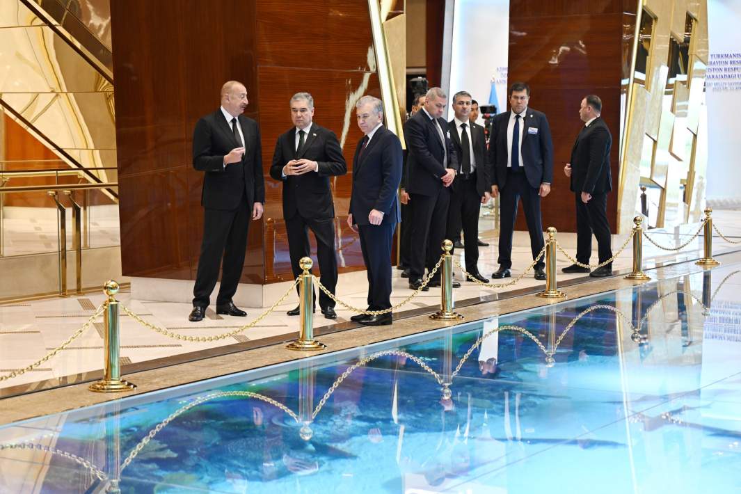 Ильхам Алиев, Гурбангулы Бердымухамедов и Шавкат Мирзиёев