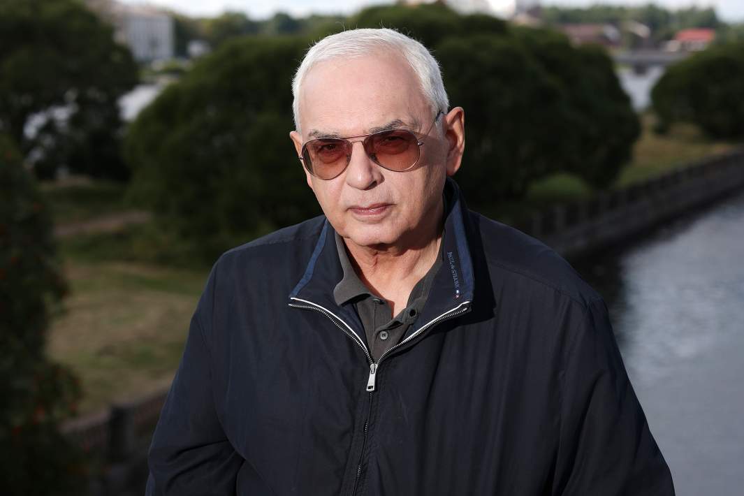 Генеральный директор киноконцерна «Мосфильм», режиссер Карен Шахназаровна 33-м Фестивале российского кино «Окно в Европу» в Выборге