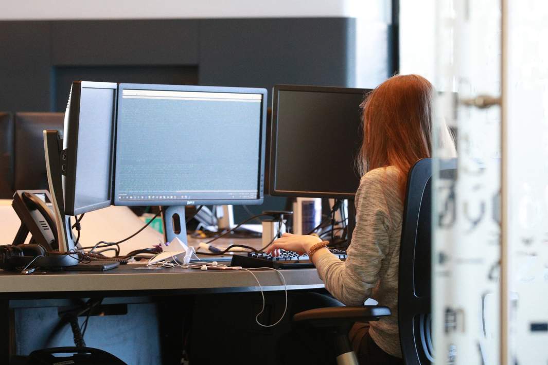 IT-специалист за работой