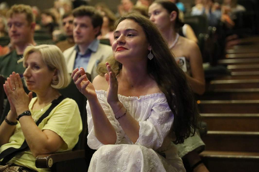 Аплодисменты