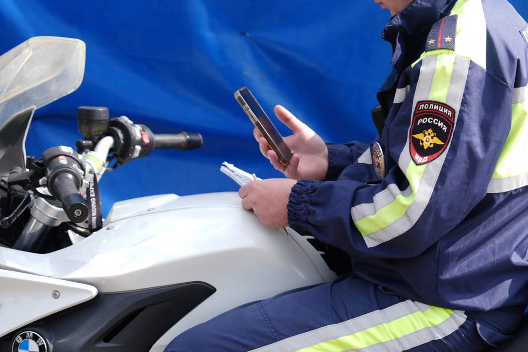 Сотрудник ДПС