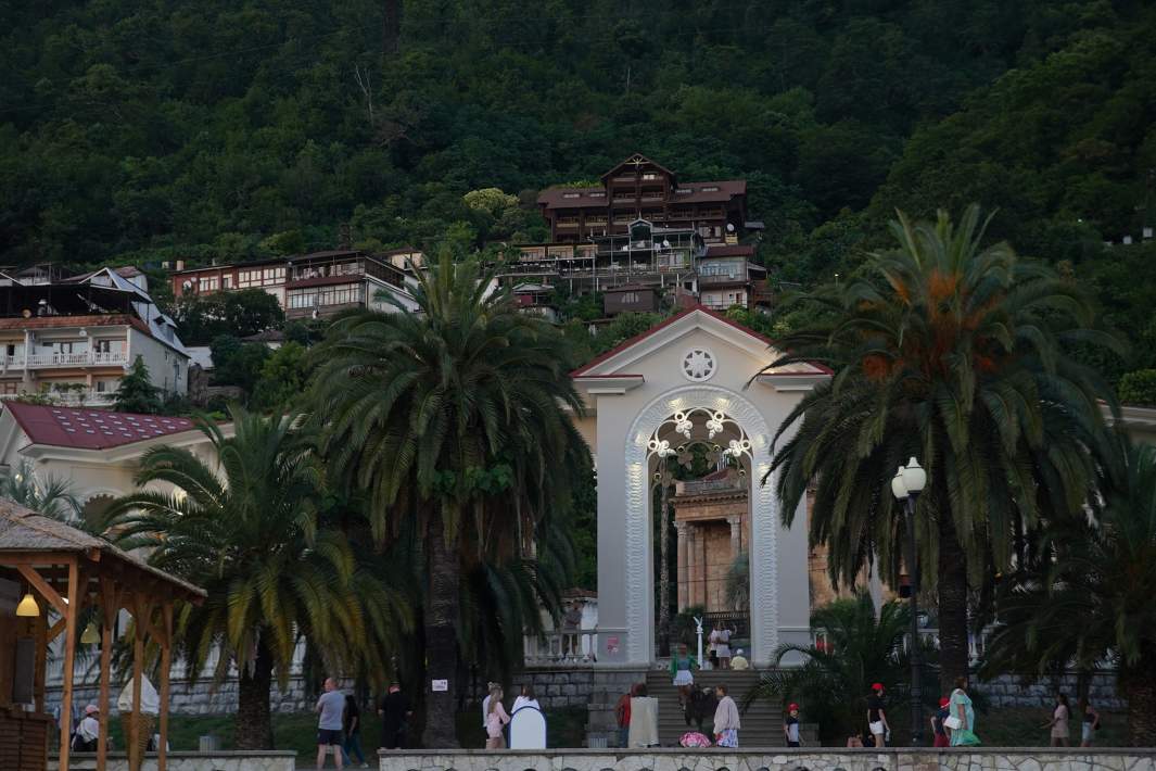 Абхазия туристы