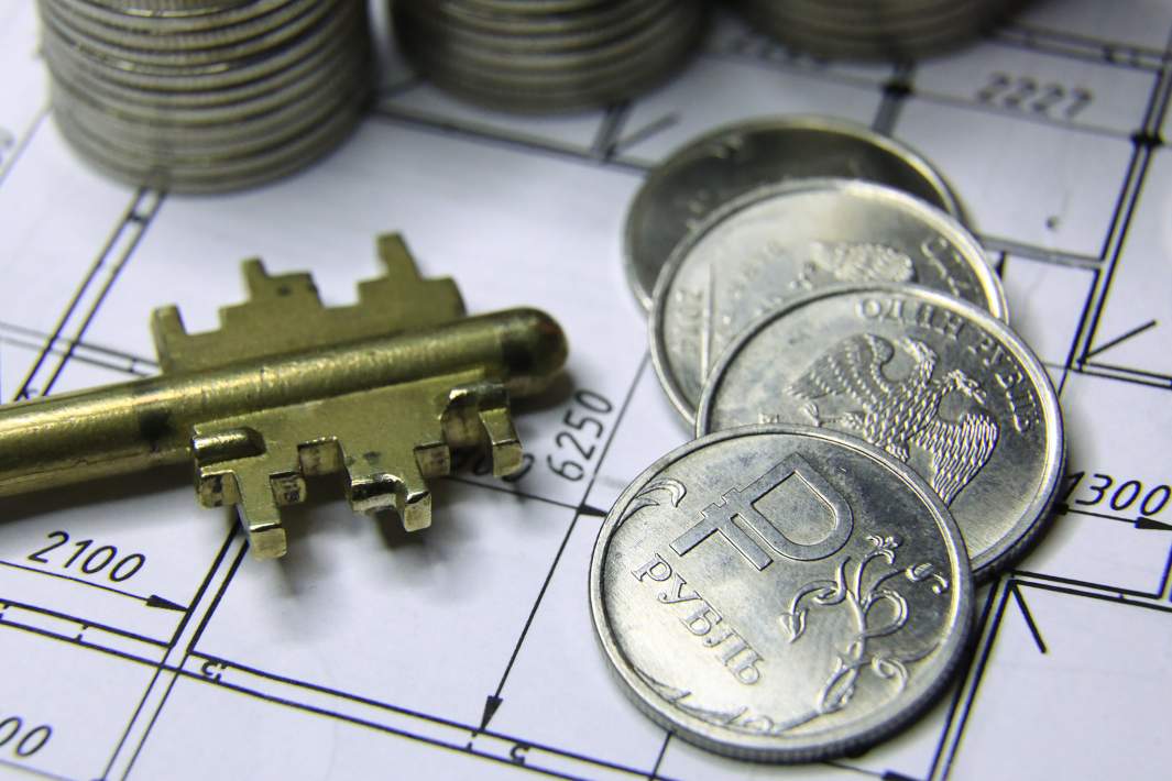 Ключи и рубли на плане 