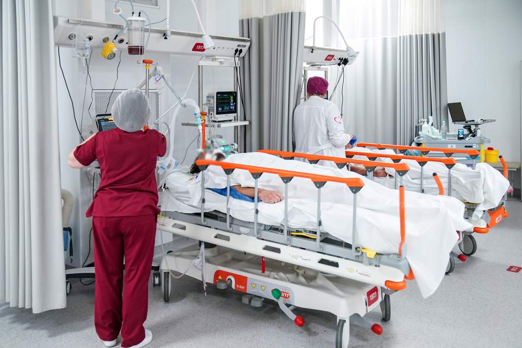 Пациенты в отделении шоковой терапии 