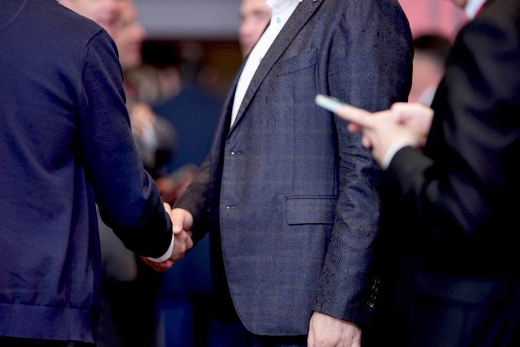 Рукопожатие