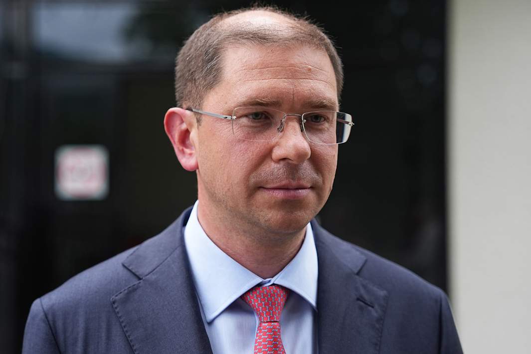 Председатель правительства Сахалинской области Алексей Белик