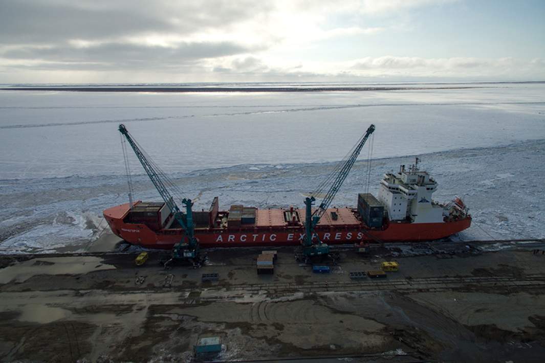 Порт в Арктике