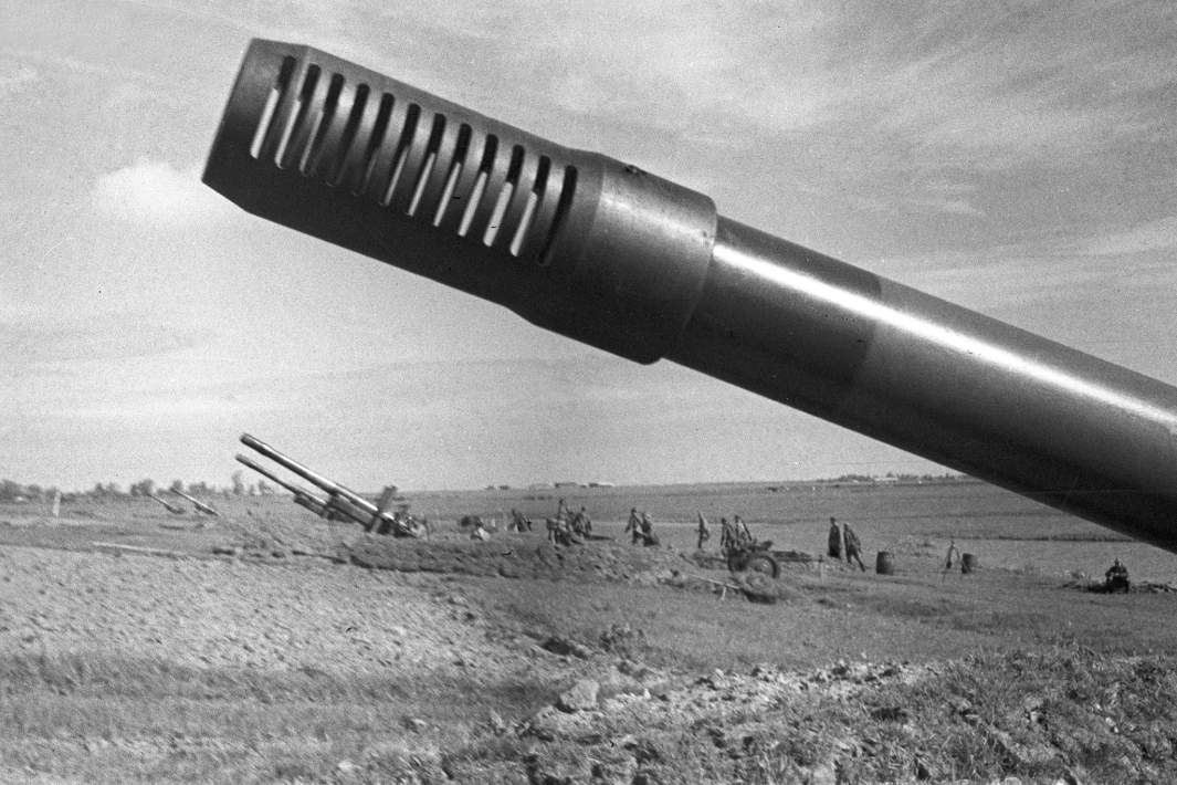 Тяжелая артиллерия войск Воронежского и Центрального фронтов на главном оборонительном рубеже