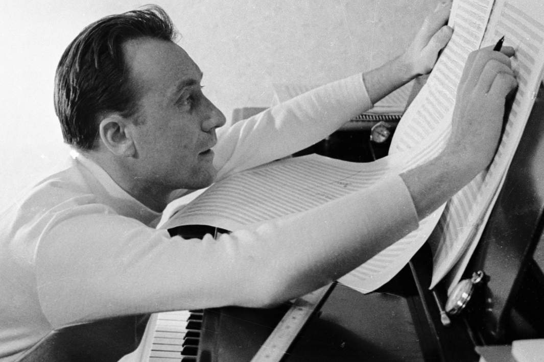 Композитор Родион Щедрин за работой. 1968 год
