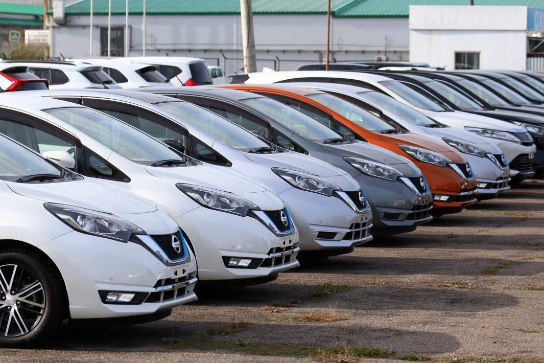 Автомобиль