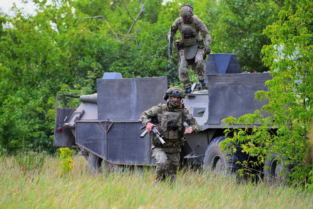 Военнослужащие ВС РФ