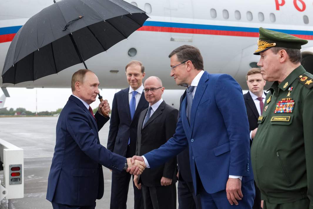 Президент РФ Владимир Путин прибыл в аэропорт Миус в Сарове