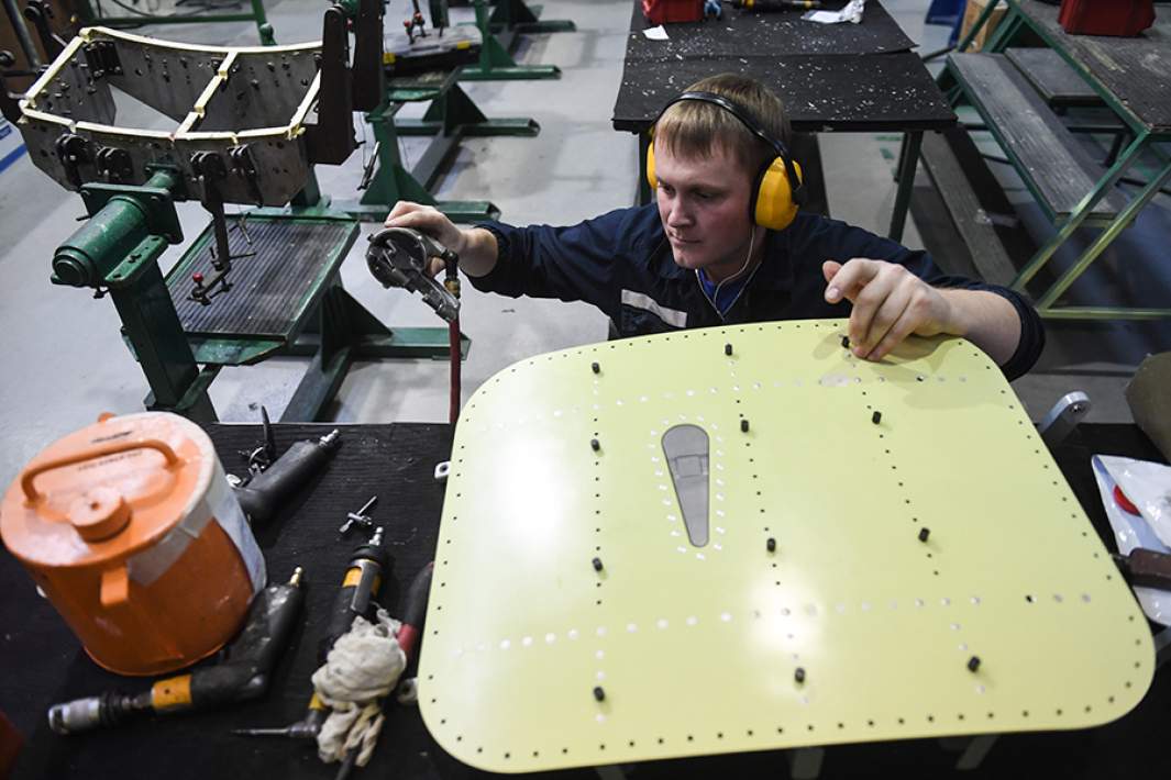 Сборка Sukhoi Superjet 100