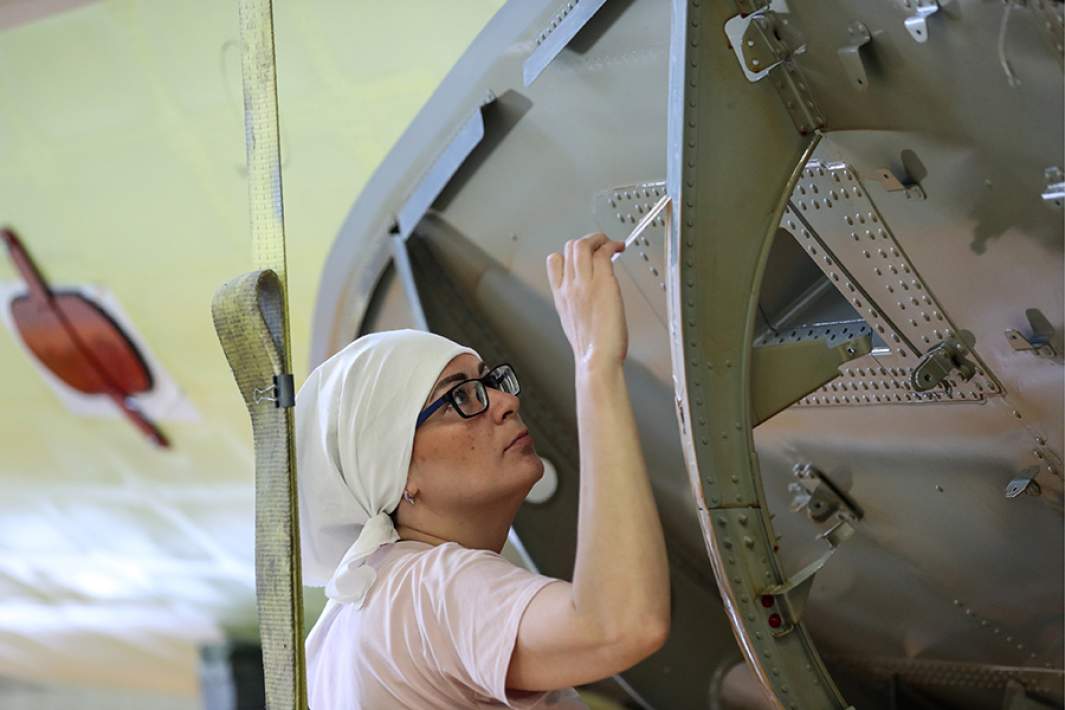 Сборка Sukhoi Superjet 100