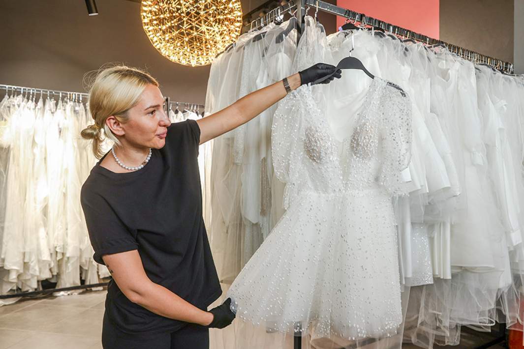 Менеджер по продажам в свадебном салоне