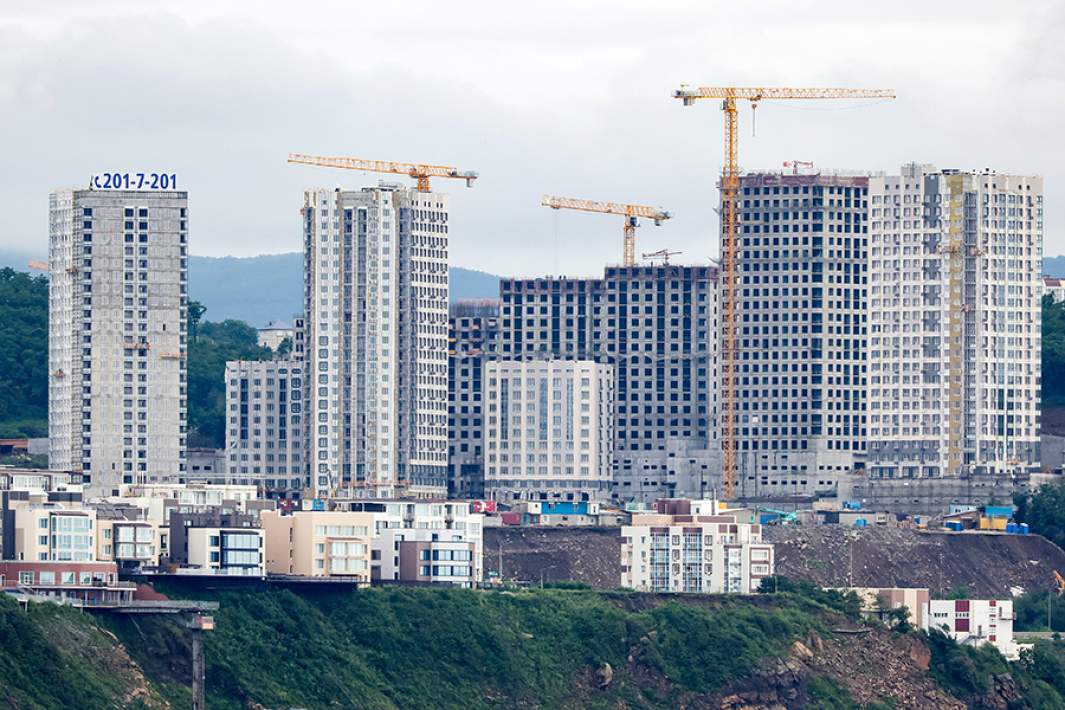 Строительство многоэтажных жилых домов во Владивостоке