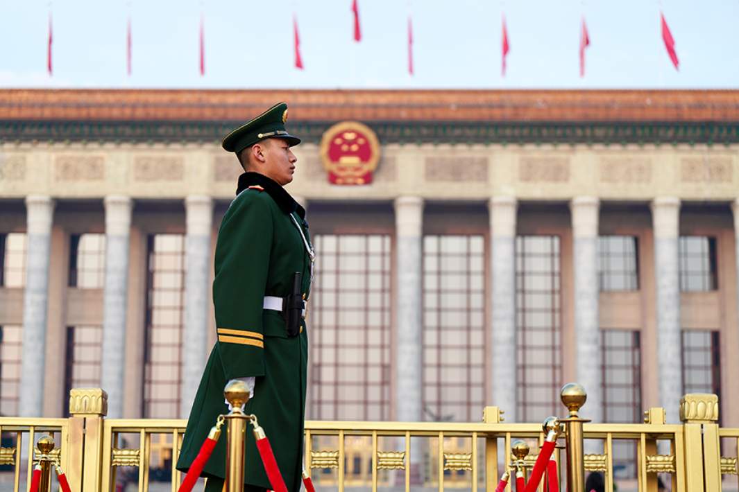 Военнослужащий