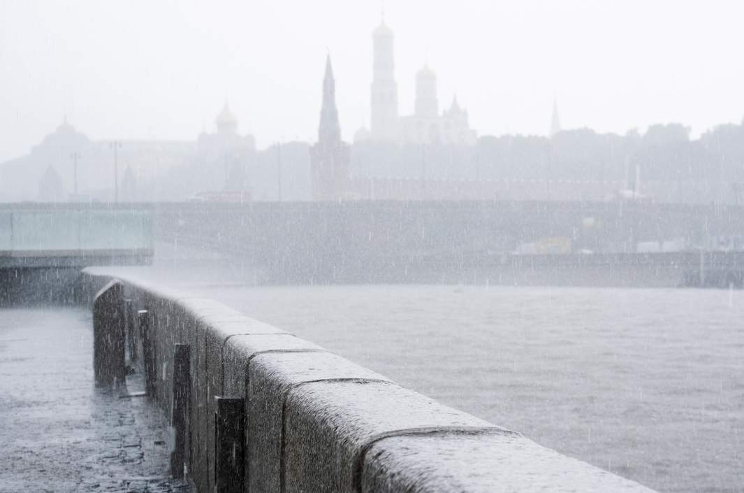 Дождь Москва