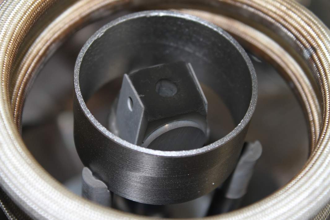 Система «индуктор – мишень – образцы»