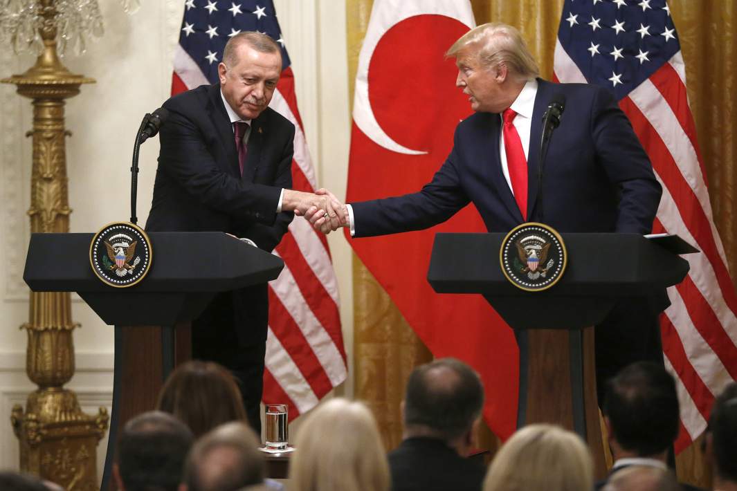 Президент США Дональд Трамп и президент Турции Реджеп Тайип Эрдоган во время пресс-конференции в Восточном зале Белого дома. 2019 год