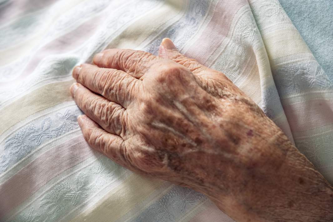 пожилой человек