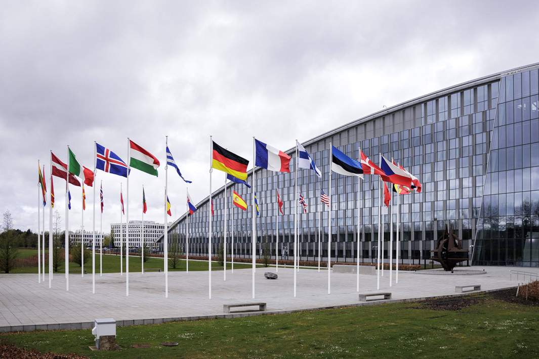 НАТО
