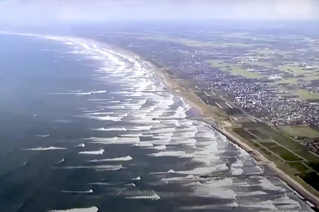 Город Татеяма, префектура Тиба, после цунами, вызванного землетрясением магнитудой 8,8, которое обрушилось на Россию, 30 июля 2025 года