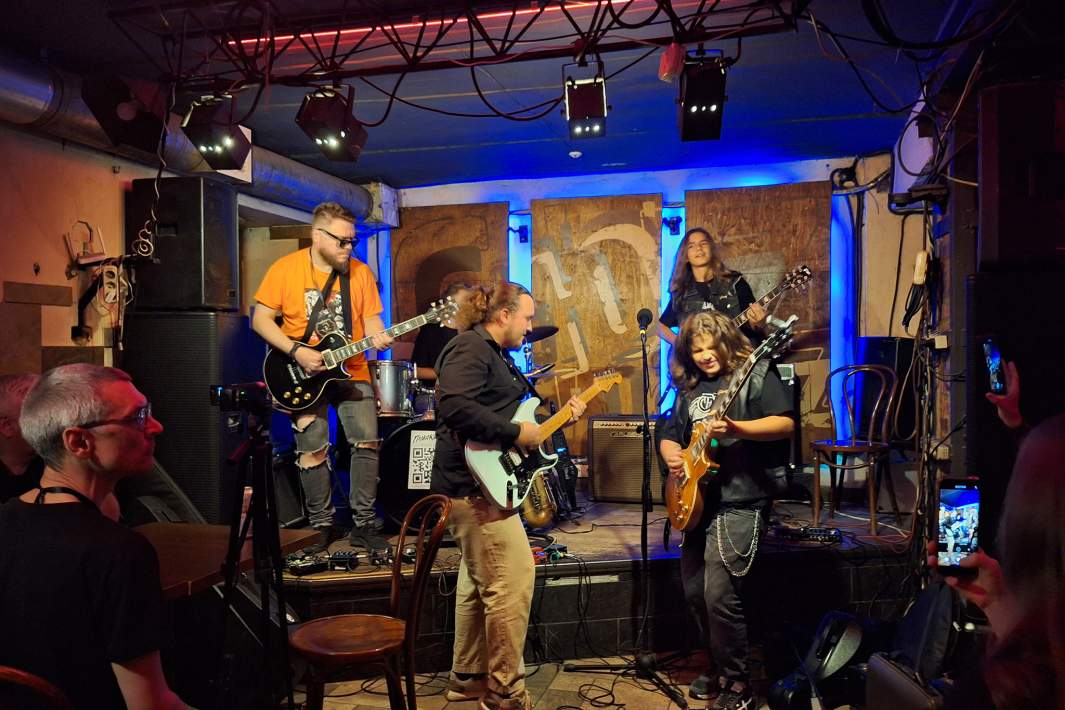 Группа «Армагеддон»