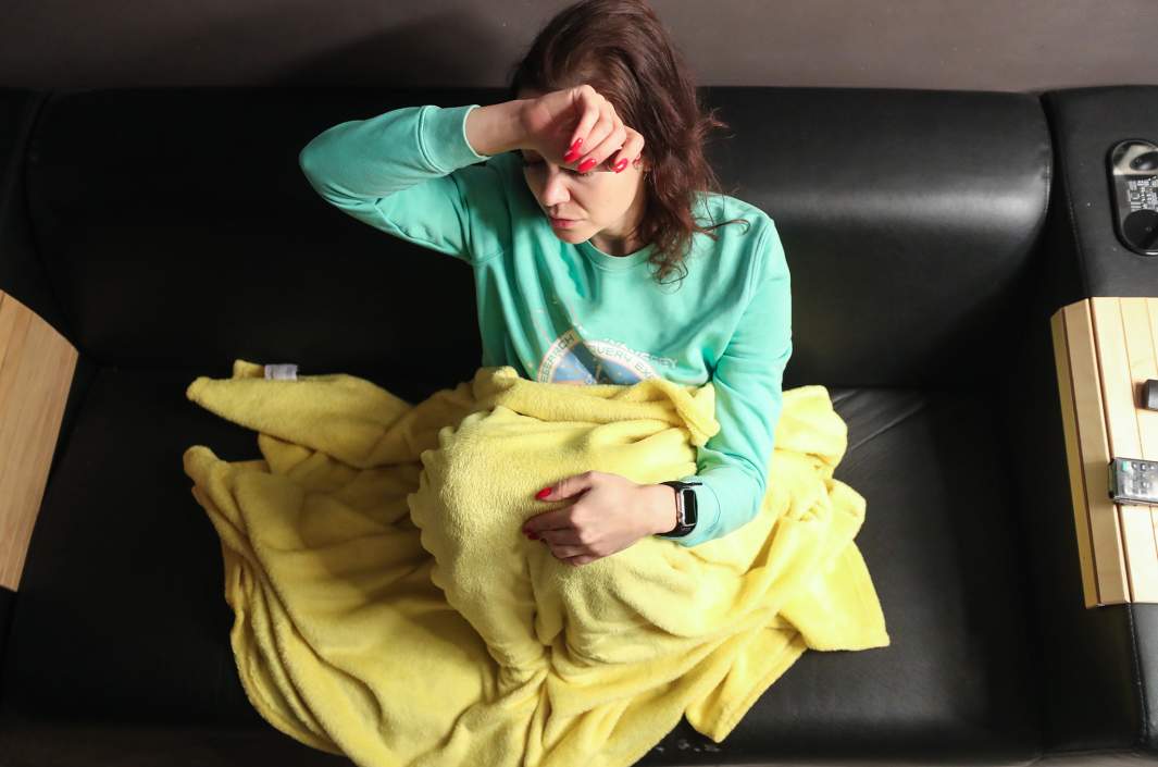 голова болит