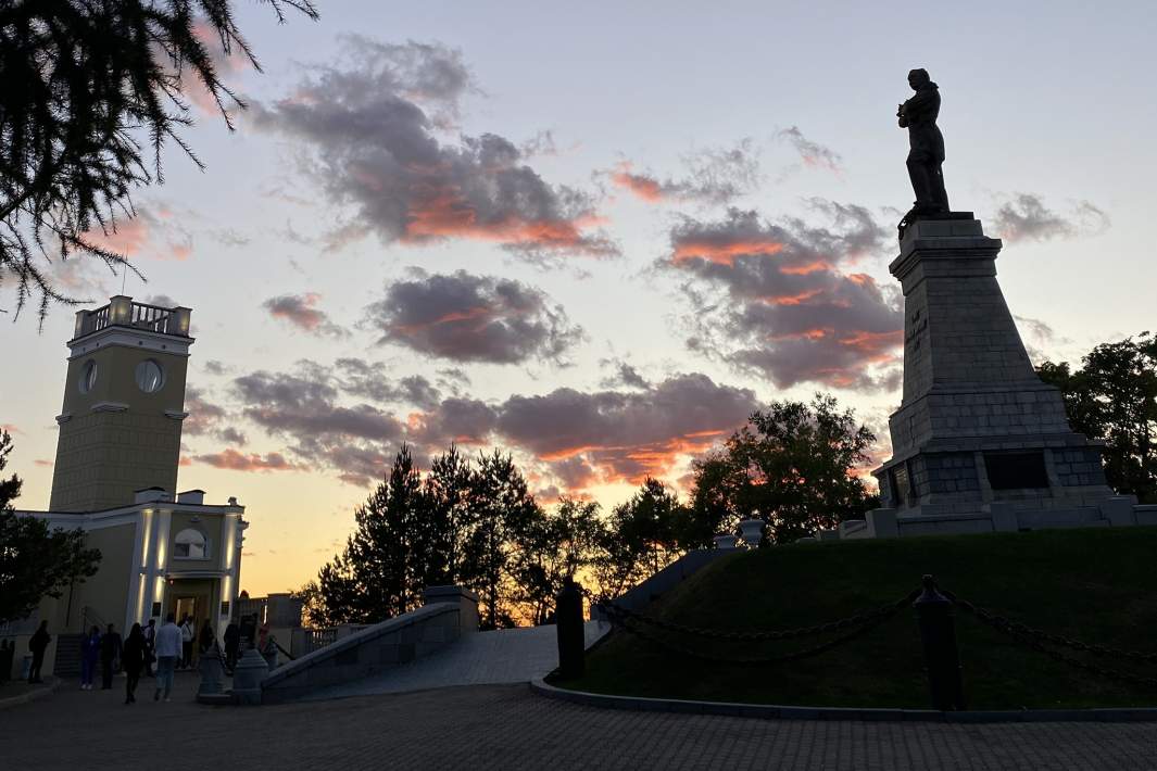 Памятник Николаю Муравьеву-Амурскому