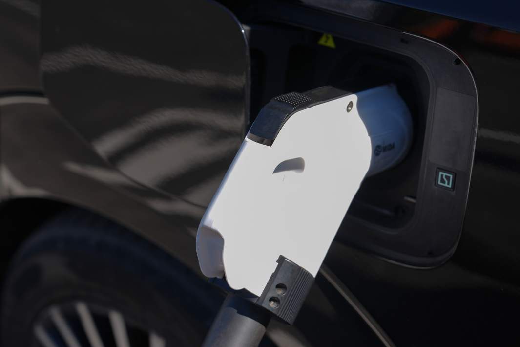 зарядка авто