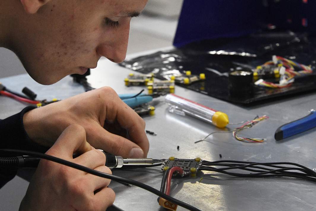 Пайка проводов 