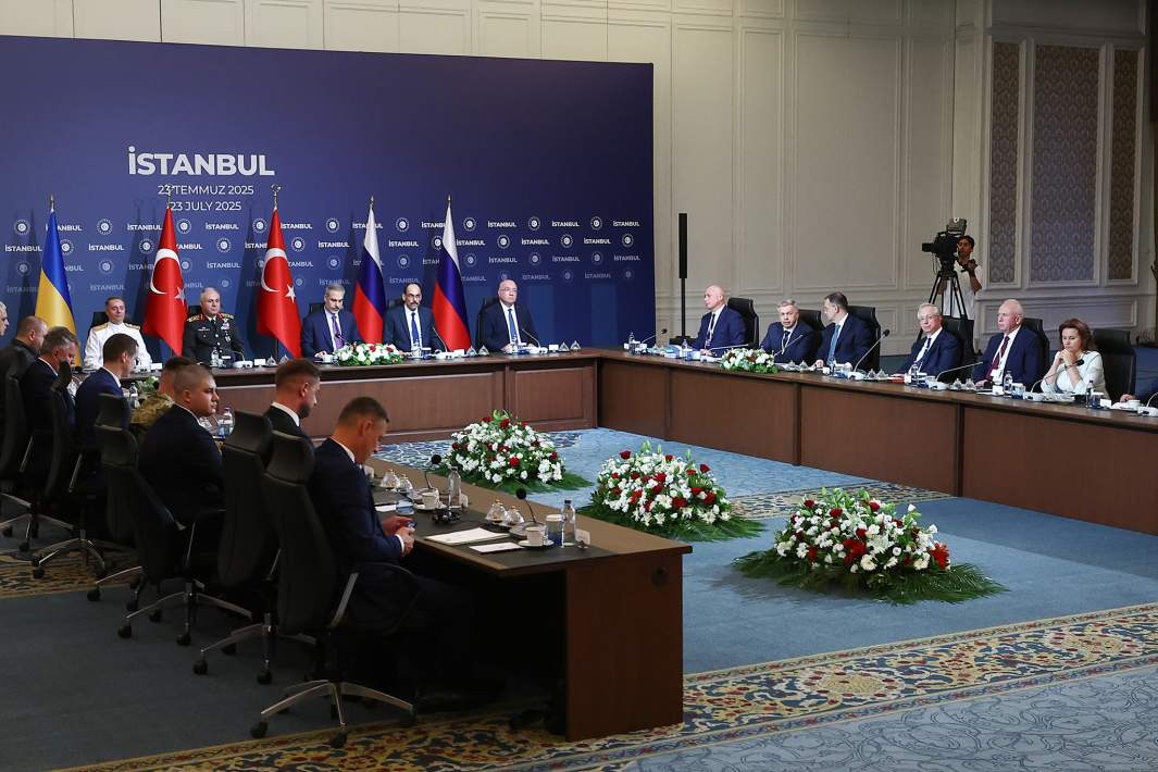 Переговоры делегаций России и Украины в Стамбуле