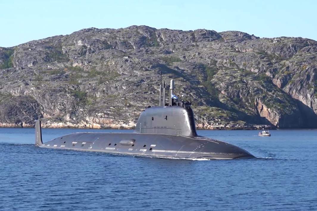 Подводная лодка «Архангельск» во время совместных военных учений России и Белоруссии «Запад-2025»