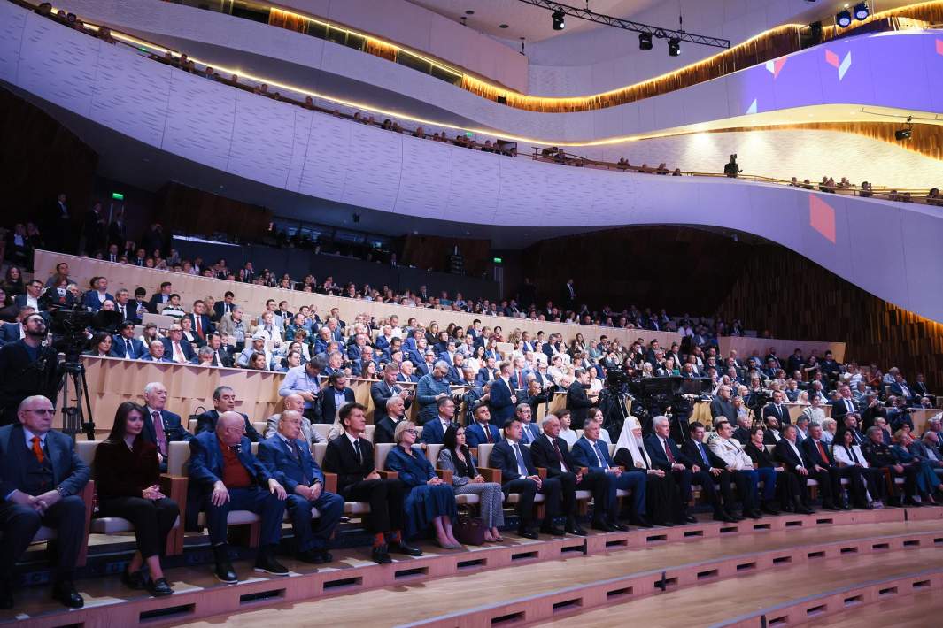 Гости на мероприятии в концертном зале "Зарядье" в Москве в честь Дня города