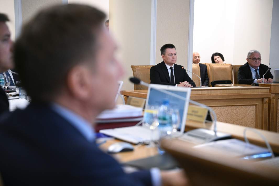 Генеральный прокурор Российской Федерации, кандидат на пост главы Верховного суда РФ Игорь Краснов на заседании Высшей квалификационной коллегии судей (ВККС) РФ. 15 сентября 2025 года