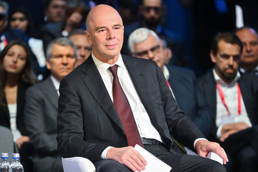 Министр финансов РФ Антон Силуанов на пленарном заседании «Финансовая система: вызовы и задачи» в рамках X Московского финансового форума