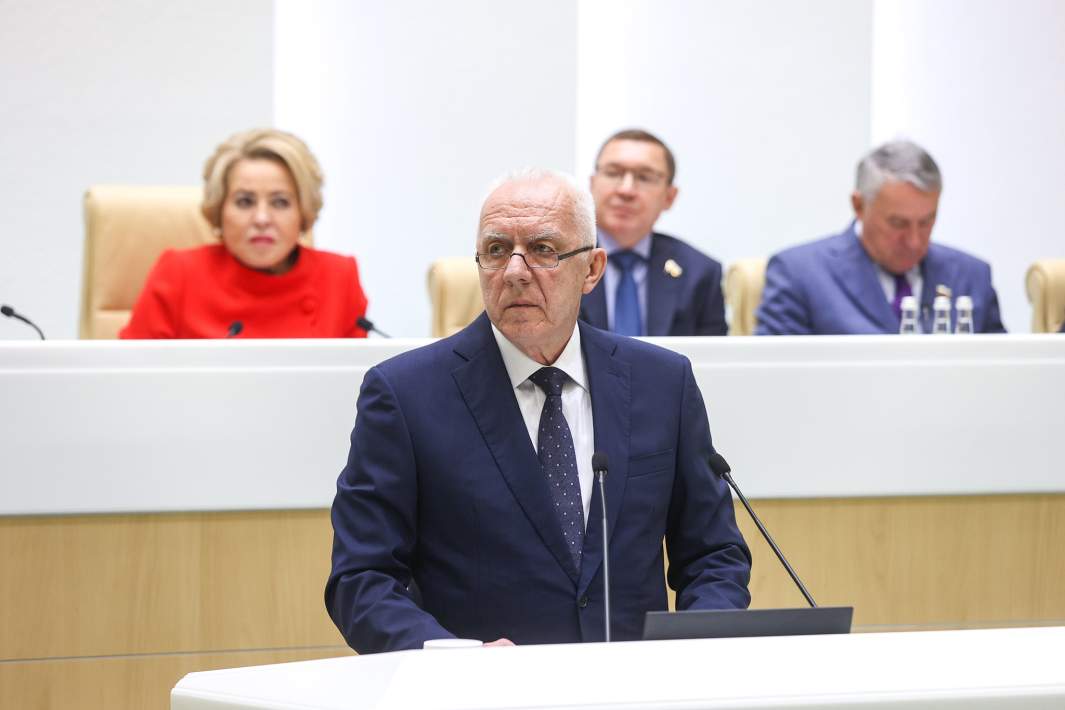 Выступление генерального прокурора РФ Александра Гуцана на первом заседании осенней сессии Совета Федерации РФ