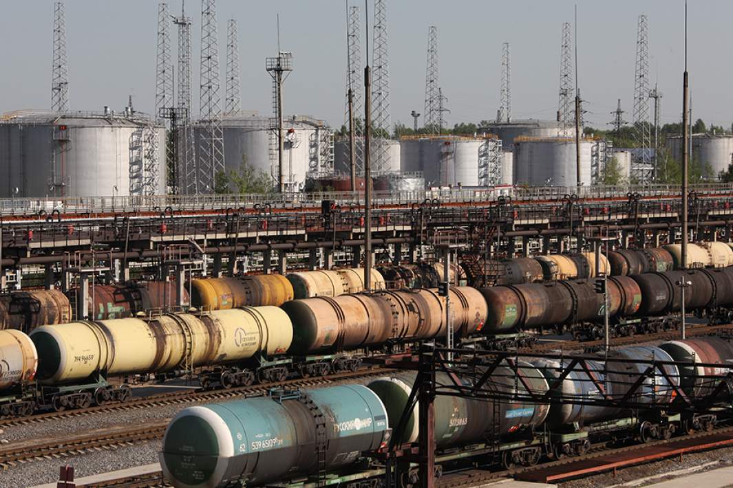 Нефтеперерабатывающий завод