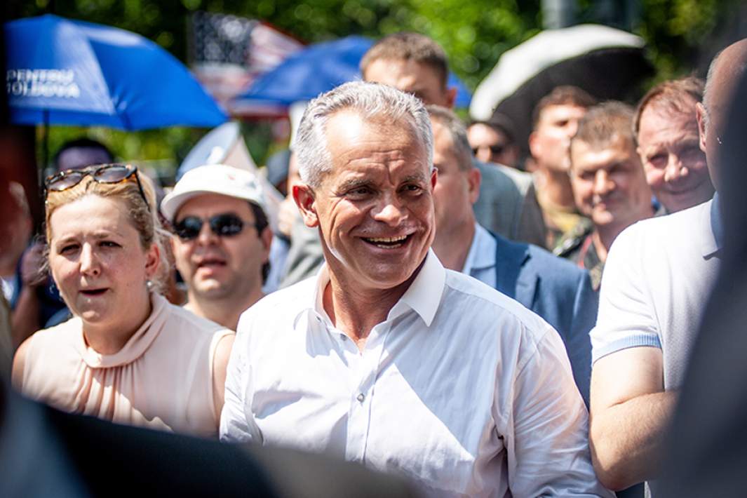 Председатель Демократической партии Молдавии (ДПМ) Владимир Плахотнюк на митинге демократической партии Молдавии. 2019 год