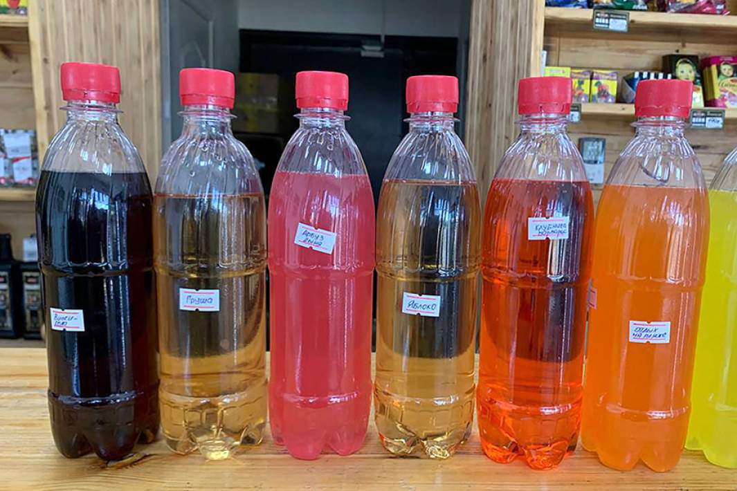 Алкогольная продукция «Мистер Сидр» в магазине. 2023 год