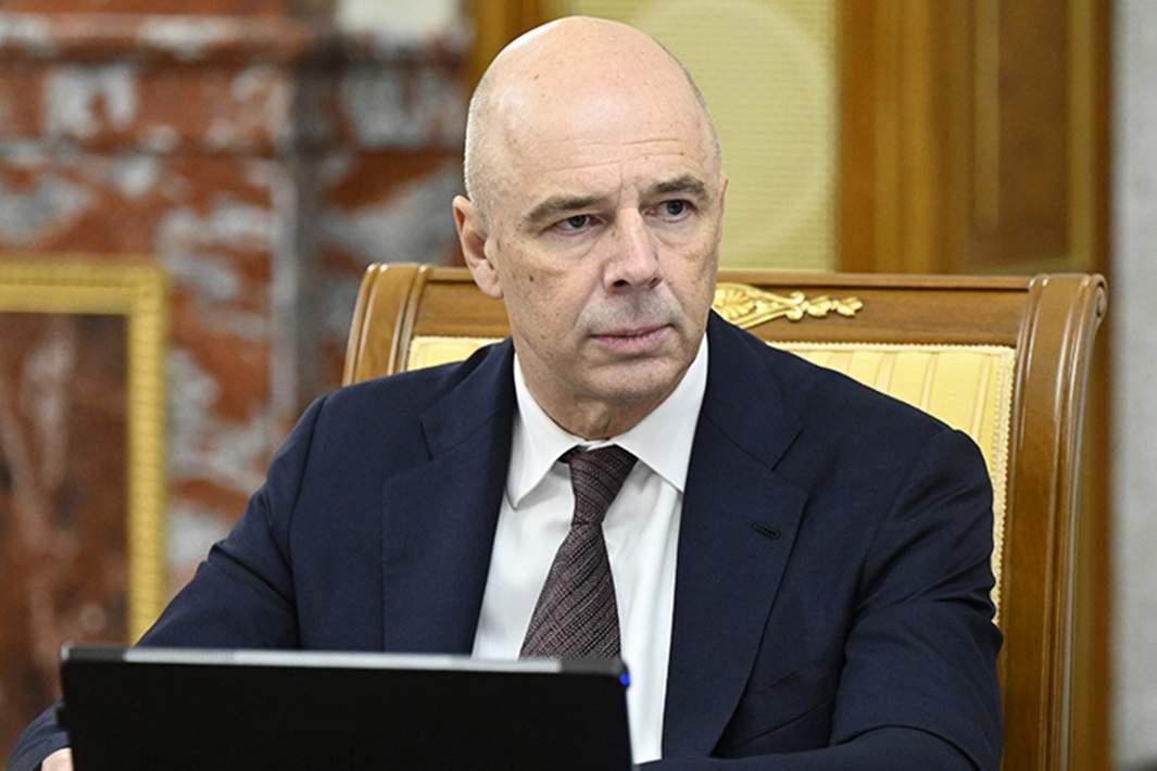 Министр финансов РФ Антон Силуанов во время заседания правительства РФ