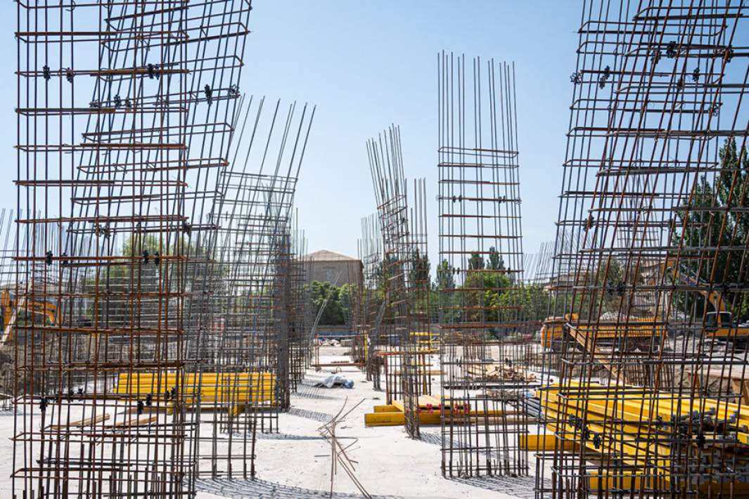 Строительная площадка нового жилого комплекса в Геническе