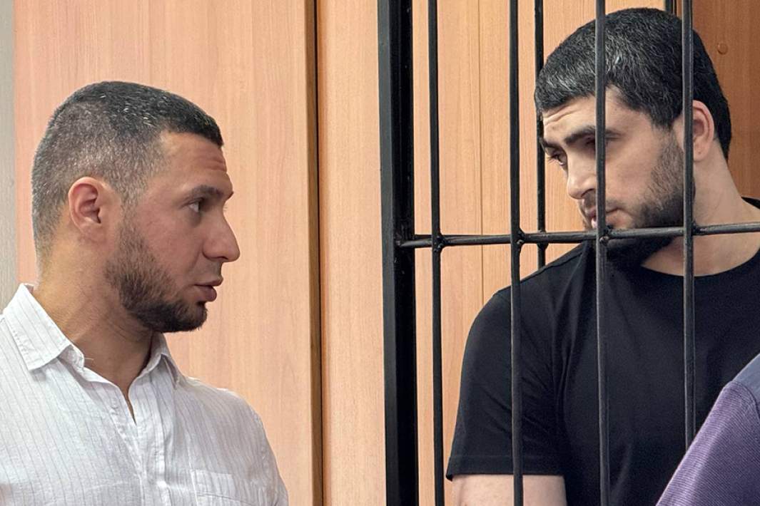 Анар Гусейнов (справа) в зале Красноглинского суда Самары